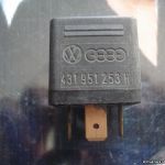 431951253H 431 951 253 H BOSCH 0332014156 0 332 014 156 / Relais feux de brouillard / Audi 80 90 100 A4 A6 A8