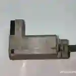 XKB000010 XKB 000010 / Frein Interrupteur / Land Rover