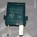 61362306352 6136-2 306352 V23073B1005X33 / Relais d'allumage / BMW R1100RT K 1200 LT Yamaha