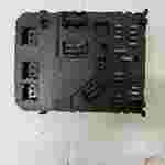 9653667680 96 536 676 80 Siemens S118085220E S118085220 E BSI E02-00 MG / Boîte à fusibles / Peugeot 206 Citroen Xsara Picasso